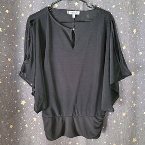 Jennifer Lopez | Black Blouse With Keyhole S